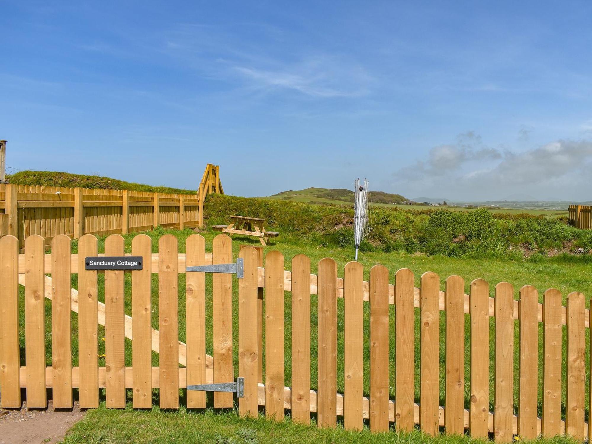 Sanctuary Cottage Aberdaron Exterior photo